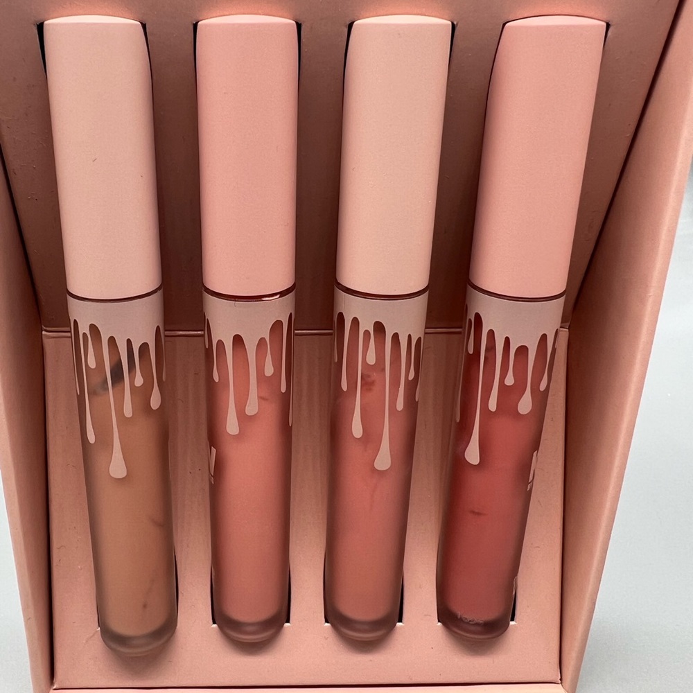KKW BY KYLIE COSMETICS
